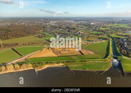 , embouchure de la rivière Emscher dans le Rhin, 23.11.2015, vue aérienne, Allemagne, Rhénanie-du-Nord-Westphalie, région de la Ruhr, Voerde Banque D'Images