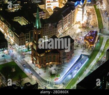 Église Saint-Jean située sur la place Martin-Luther-Platz et le tunnel Koe-Bogen, 18.01.2020, vue aérienne, Allemagne, Rhénanie-du-Nord-Westphalie, Bas-Rhin, Düsseldorf Banque D'Images