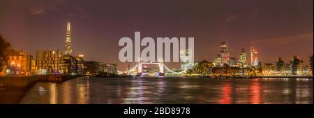 Tower Bridge, Shard et la ville Banque D'Images