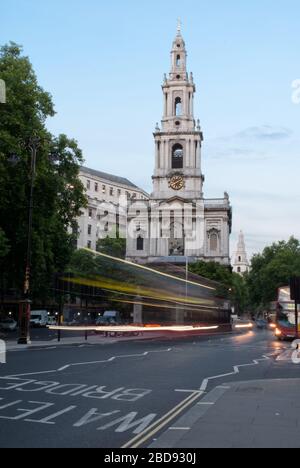 Architecture baroque Portland Stone Central Church of the Royal Air Force, St. Clement Danes, Strand, Londres WC2R par Sir Christopher Wren Banque D'Images