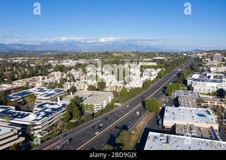 Autoroute Ventura 101 à Woodland Hills, Los Angeles, Californie Banque D'Images
