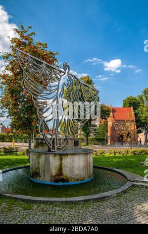 Fontaine de Sedina à la place Boleslaw Chrombry. Police, West Pomeranian Voivodeship, Pologne. Banque D'Images