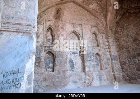 Vieux Golconda fort ruiné murs en Inde fond photo Banque D'Images