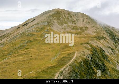 Vue sur le pic des Bastiments, dans les Pyrénées, Espagne. Banque D'Images