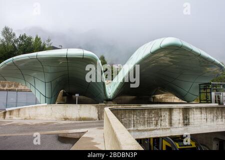 Innsbruck, Autriche - 12 août 2019 : vue sur le funiculaire de Hungerburg (Hungerburgbahn) à Innsbruck, Autriche. Banque D'Images