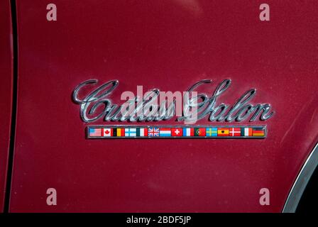 1975 Oldsmobile Cutlass 'Salon' classique sédan/coupé américain Banque D'Images