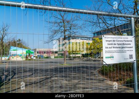 Bornheim, Rhénanie-du-Nord-Westphalie, Allemagne - 7 avril 2020: L'Ecole européenne locale (Europaschule) a fermé ses portes en raison du virus de la couronne mondiale, pandémie de COVID-19. Banque D'Images