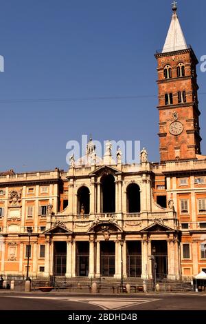 8 avril 2020, Rome, Italie: Vue sur la Basilique de Santa Maria Maggiore sans touristes en raison du maintien Banque D'Images