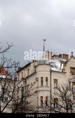 Des palais enneigés à Budapest en hiver. Banque D'Images