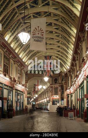 Marché alimentaire traditionnel Ornace Architecturen Roof Leadenhall Market, Gracechurch Street, Langbourn, Londres ce 3 V 1 LT par Sir Horace Jones Banque D'Images