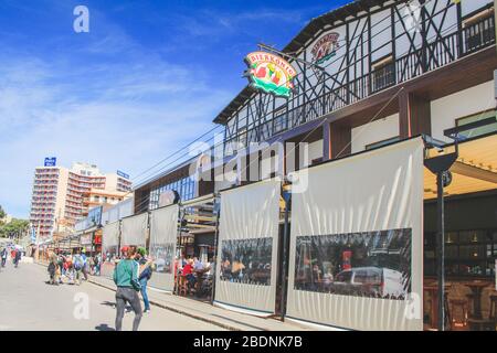 Majorque, Espagne - 27 mars 2018: El Arenal promenade avec le célèbre Bierkönig club et bar Banque D'Images
