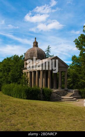 Bomarzo (Italie) - le célèbre parc Monsters ('Parco dei Mostri' en italien), un jardin médiéval ésotérique dans la forêt de la région de Tuscia, en italie centrale Banque D'Images