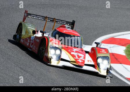 Imola, Italie 3 juillet 2011: Lola B10/60 Toyota LMP 1 de Team Rebellion Racing menée par Neel Jani et Nicolas Prost en action. Banque D'Images