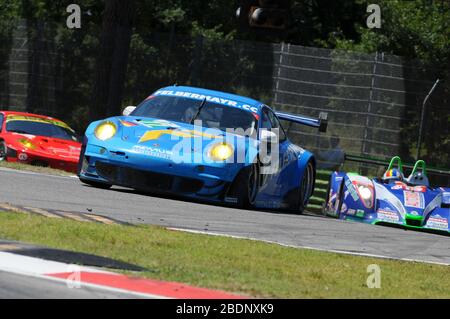 Imola, Italie 3 juillet 2011 : Porsche 997 GT 3 RSR GTE Pro de l'équipe Felbermayr Proton pilotée par Richard Lietz et Marc Lieb en action. Banque D'Images