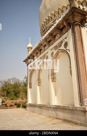 Le tombeau du Sultan Qutb Mulk a été construit en 1543. Image de photographie de sept tombes Banque D'Images