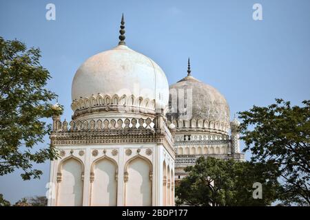 Le tombeau du Sultan Qutb Mulk a été construit en 1543. Image de photographie de sept tombes Banque D'Images