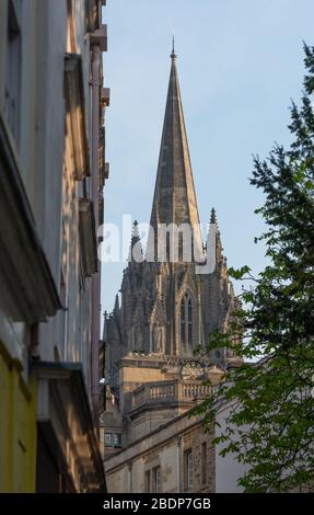 L'église Saint-Marys s'élève au-dessus de la rue Oriel, à Oxford Banque D'Images