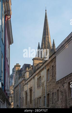 L'église Saint-Marys s'élève au-dessus de la rue Oriel, à Oxford Banque D'Images