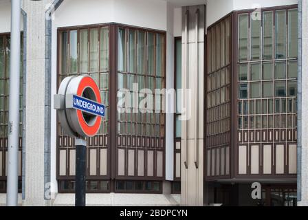 Architecture moderne Centre culturel Ismaili, 1-7 Cromwell Gardens, South Kensington, Londres, SW7 2 SL par Casson Conder Partnership Sir Hugh Casson Banque D'Images
