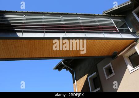 EHPAD. Résidence le Val Montjoie. Maison de retraite. Croix en bois. Saint-Gervais-les-bains. Haute-Savoie. France. Banque D'Images