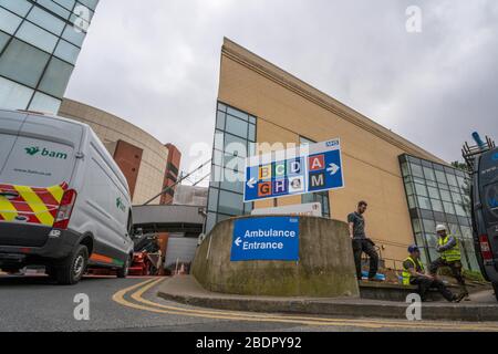 Nightingale Hospital, Yorkshire et Humber, Harrogate, Royaume-Uni. 9 avril 2020. Les préparatifs pour l'ouverture de l'hôpital Nightingale à Harrogate, dans le Yorkshire du Nord, au Royaume-Uni, sont bien avancés. Crédit: Photographie de lumière de capture / Alay Live News. Banque D'Images