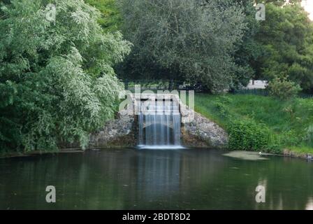 Stone Waterfall Victoria Park, Grove Road, Londres E3 5 To Banque D'Images