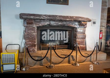 Foyer en marbre, probablement un cadeau de Benito Mussolini à Adolf Hitler, salle de réception, Eagle's Nest, Berchtesgaden, Bavière, Allemagne. Banque D'Images
