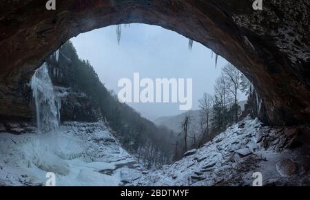 Kaaterskill Falls, les plus hautes chutes de New York en hiver Banque D'Images