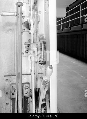 Alcatraz, Bloc cellulaire C, poignées d'ouverture, 1986 Banque D'Images