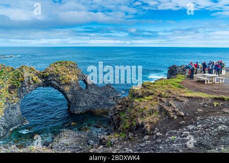 Gatklettur, Arnarstapi, péninsule de Snaefellsnes, Islande Banque D'Images