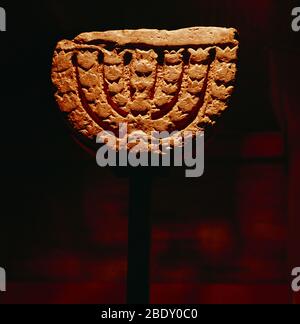 Menorah Stone, 2ème ou 3ème siècle après Jésus-Christ Banque D'Images