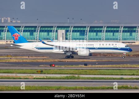 Guangzhou, Chine – 25 septembre 2019 : avion Airbus  -900 de China Southern Airlines à l'aéroport de Guangzhou (CAN) en Chine. Airbus est un airc européen Banque D'Images