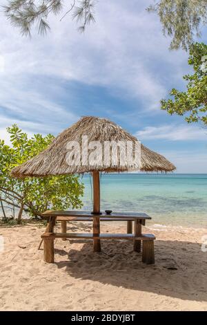 Plage de coucher de soleil, île de koh rong samloem, sihanoukville, Cambodge. Banque D'Images