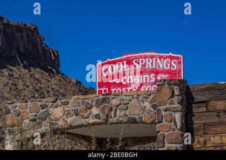 La vieille station de Cool Springs en pierre reconstruit au début des années 2000 le long de la route historique 66 en Arizona, aux États-Unis [pas de libération de propriété; disponible pour l'éditorial li Banque D'Images