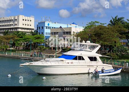 Bateaux dans le bassin intérieur,Bridgetown,Barbade,Caraïbes Banque D'Images