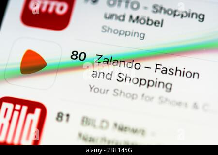 Zalando App dans l'App Store, e-commerce, icône d'app, iPhone, iOS, smartphone, détail, plein format Banque D'Images