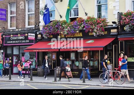 Dublin / Irlande - 01 août 2013: Le pub à Dublin, Irlande Banque D'Images