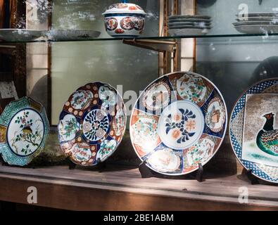 Poterie orientale à l'écran Banque D'Images