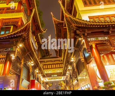 Shanghai, Chine vue au quartier traditionnel Jardin Yuyuan. Banque D'Images