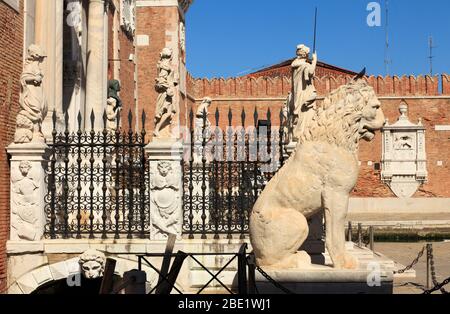 J'/Venezia : Arsenale, Renaissanceportal (um 1400) Banque D'Images