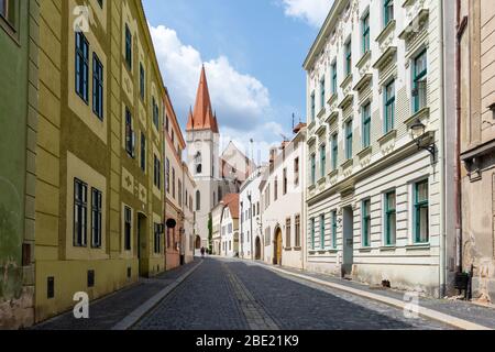 Rue de la vieille ville à Znojmo Banque D'Images