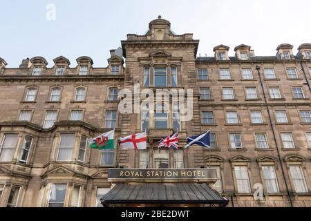 Le Royal Station Hotel, célèbre hôtel victorien à Newcastle upon Tyne. Banque D'Images