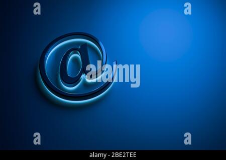 affichage tridimensionnel d'un e-mail bleu Banque D'Images