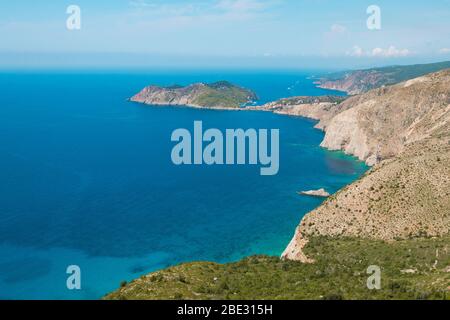 Belle vue panoramique du matin sur la péninsule d'Assos à Kefalonia Grèce Banque D'Images