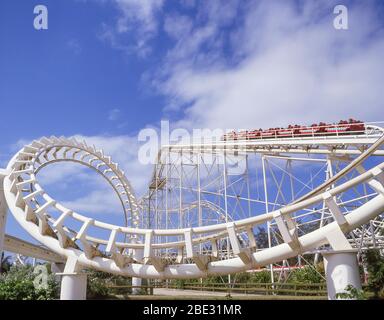 Corkscrew Rollercoaster au parc à thème Sea World, Main Beach, City of Gold Coast, Queensland, Australie Banque D'Images