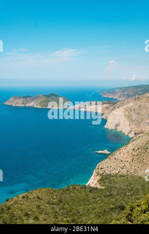 Belle vue panoramique du matin sur la péninsule d'Assos à Kefalonia Grèce Banque D'Images