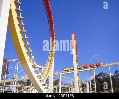 Corkscrew Rollercoaster au parc à thème Sea World, Main Beach, City of Gold Coast, Queensland, Australie Banque D'Images