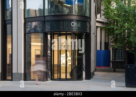 Corner Pierre fenêtres Bardage Lights 1 Threadneedle Street, Cornhill, Londres EC2R par Woods Bagot Architects Banque D'Images