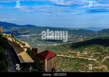 MONSERRAT, ESPAGNE - 16 MAI 2018. Vue magnifique depuis le mont Montserrat Banque D'Images