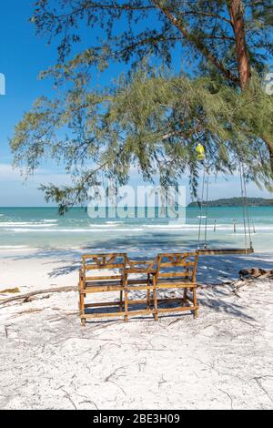 Plage de la baie de saracen et île de koh rong samloem, Cambodge. Banque D'Images